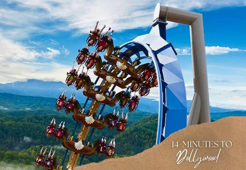 Willow Trace: Family Retreat, Hot Tub, Gaming! พิเจนฟอร์จ ภายนอก รูปภาพ
